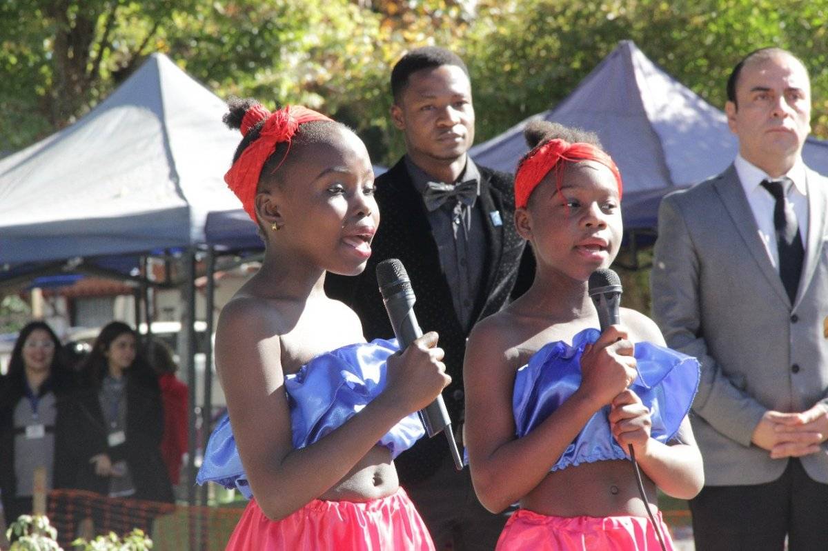 La communauté haïtienne au Chili a célébré la fête du drapeau post thumbnail image