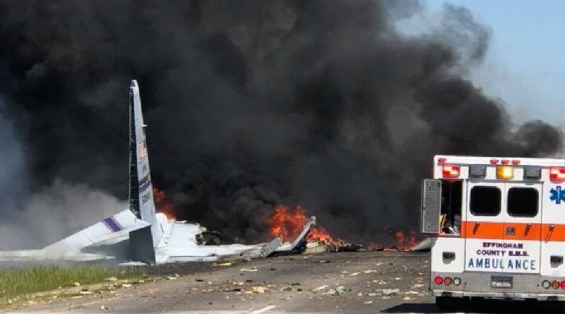 États-Unis: Cinq morts dans le crash d`un avion cargo militaire! post thumbnail image