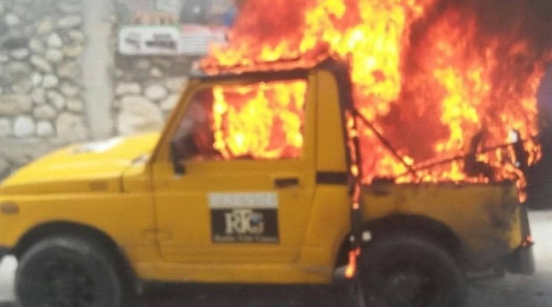 Frustrés par la mort d’un des leurs, des chauffeurs de taxi moto déversent leur colère sur Télé Ginen post thumbnail image