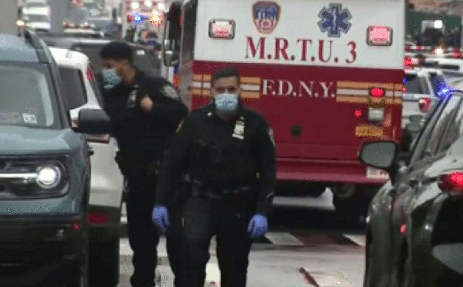 New York : au moins 13 blessés dans une fusillade dans le métro à Brooklyn post thumbnail image