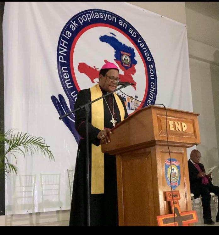 Mgr Dumas | Haiti-Insécurité: «Des ambassades soutiennent les gangs, des policiers protègent des criminels» post thumbnail image
